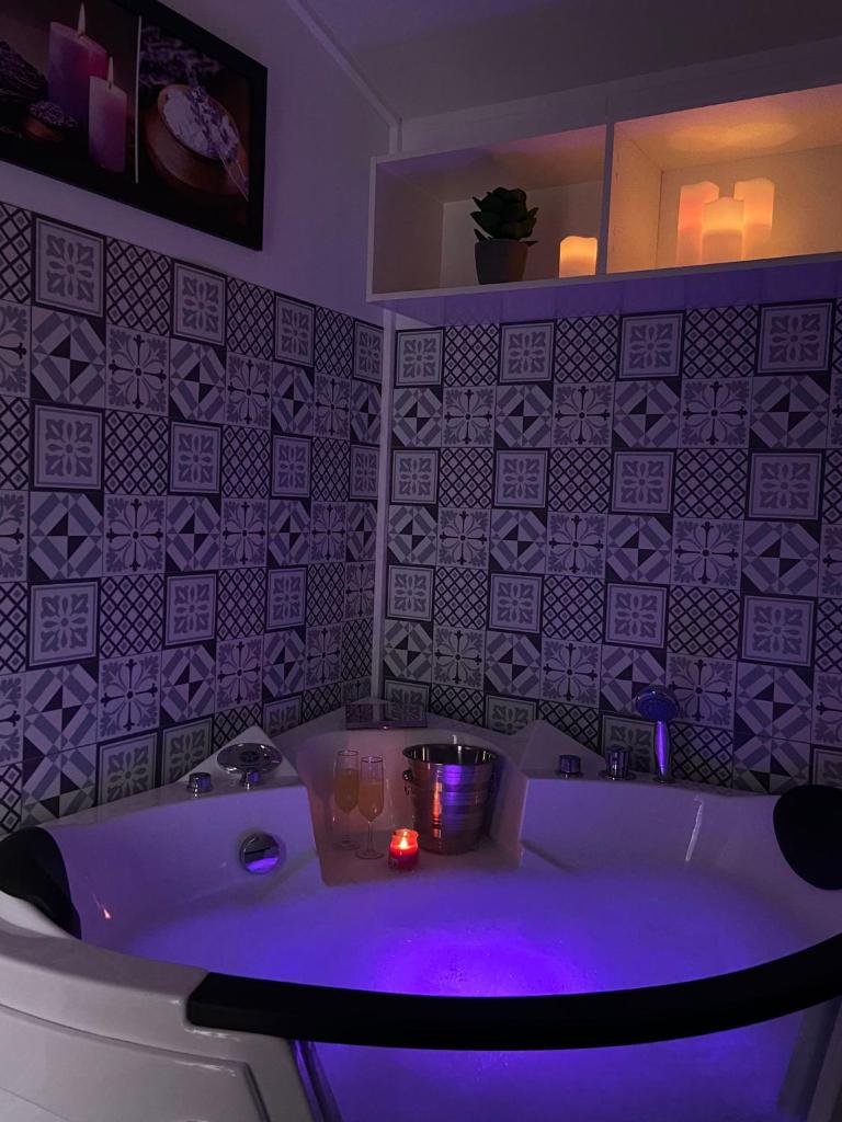 Naturalayos con jacuzzi privado 5