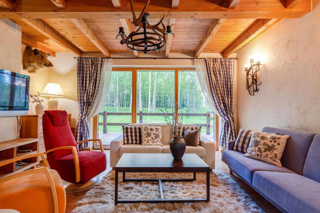 Friends & Family Getaway to Forest House by Reside Baltic 3