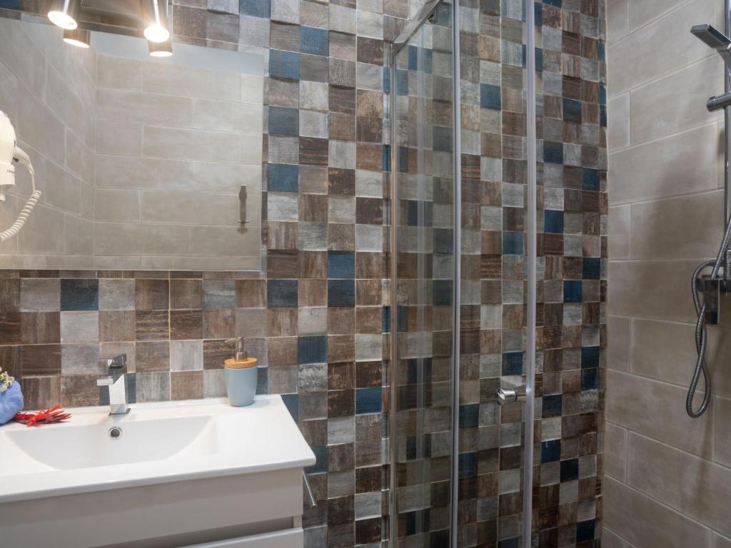 Villa Sintra-Riviera by Interhome 5