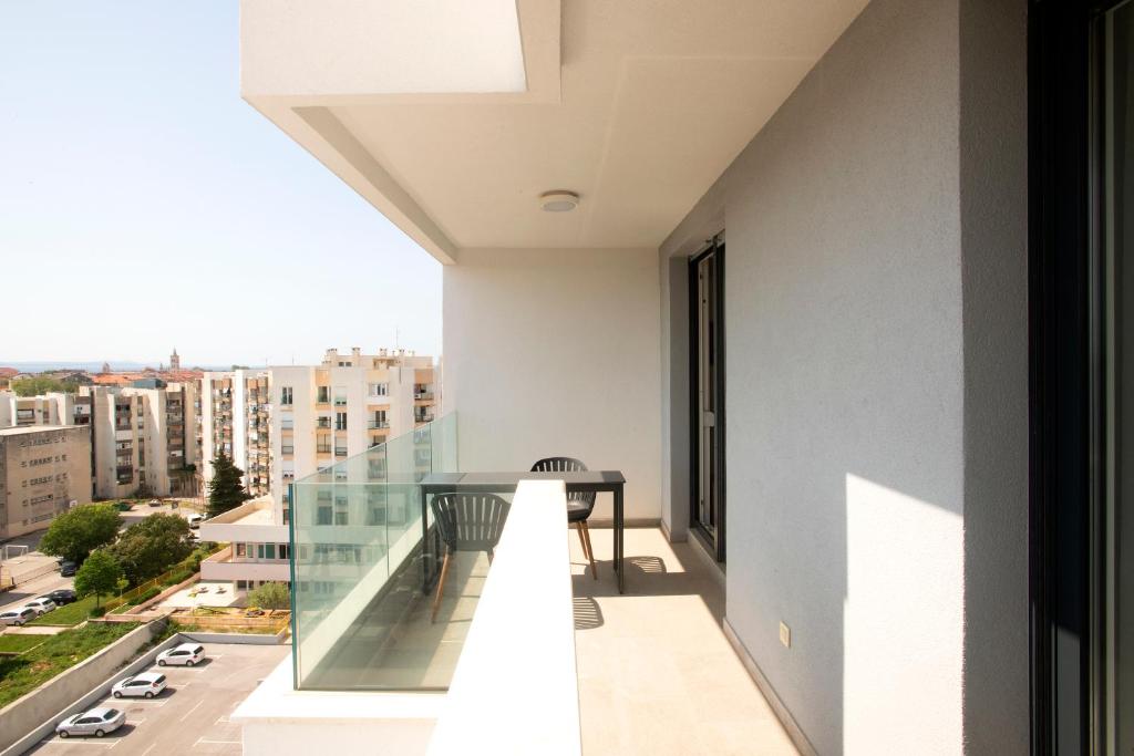 Island View Luxury Apartments 8