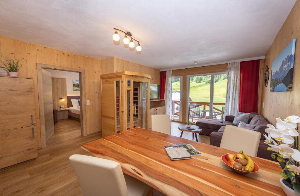 Wellness- und Familienhotel Garni Dachsteinresort 8