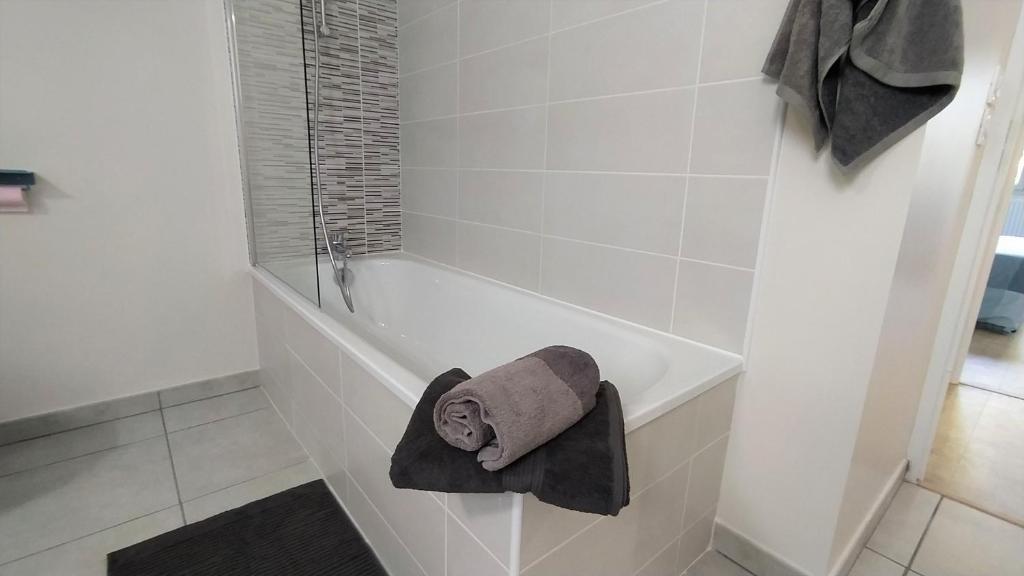 Villa Poète avec jardin 3 Chambres Parking gratuit 8