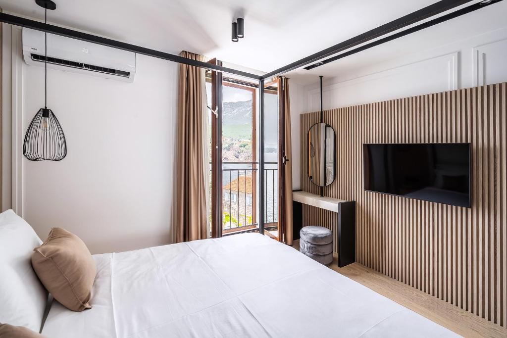 Blanche Cliff Apartments 5