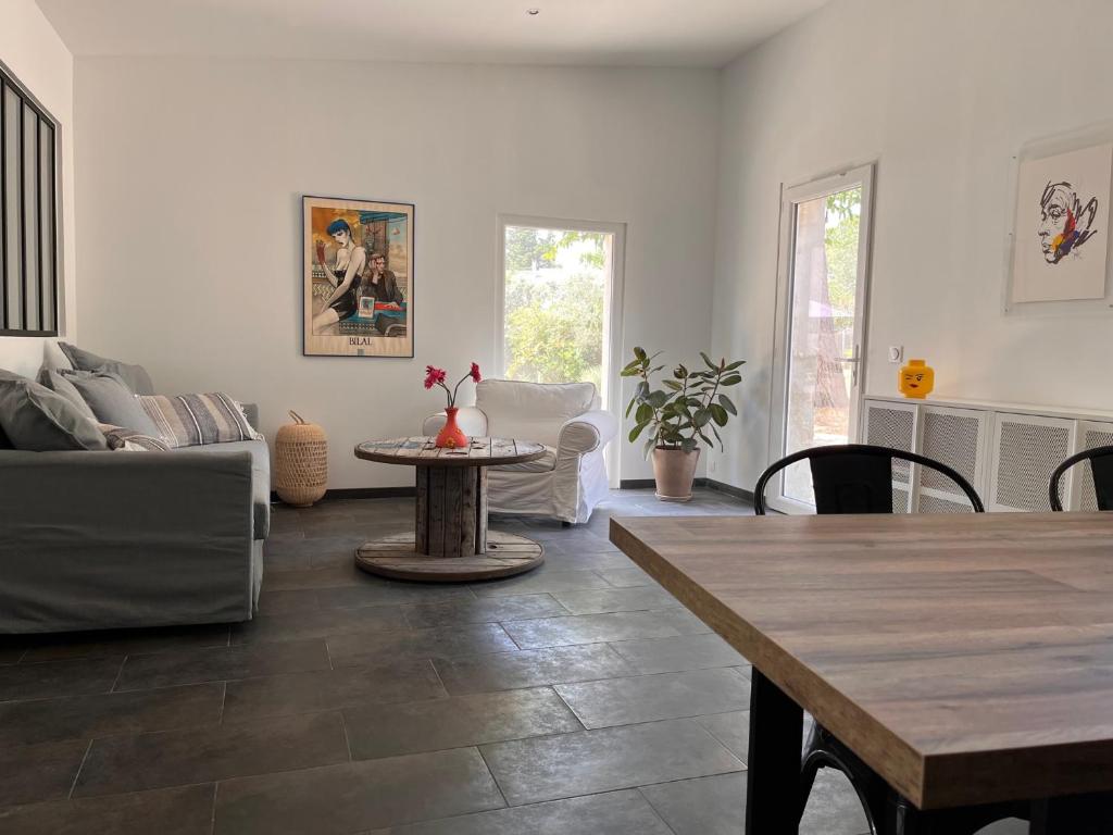 appartement indépendant avec jardin privé 8