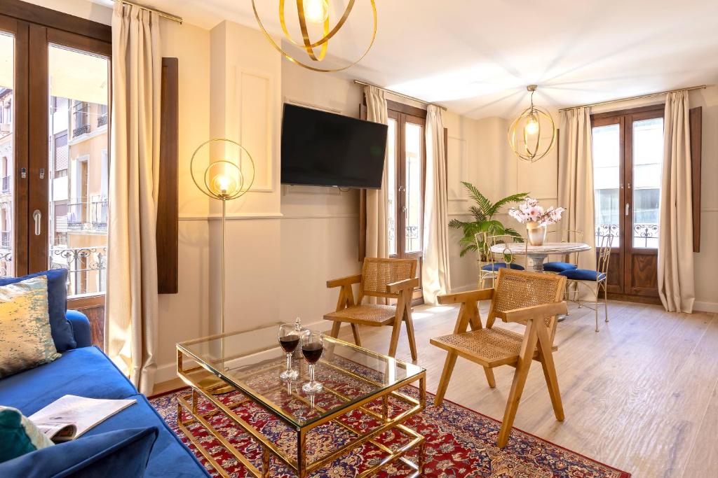 Genteel Home Mesones 3