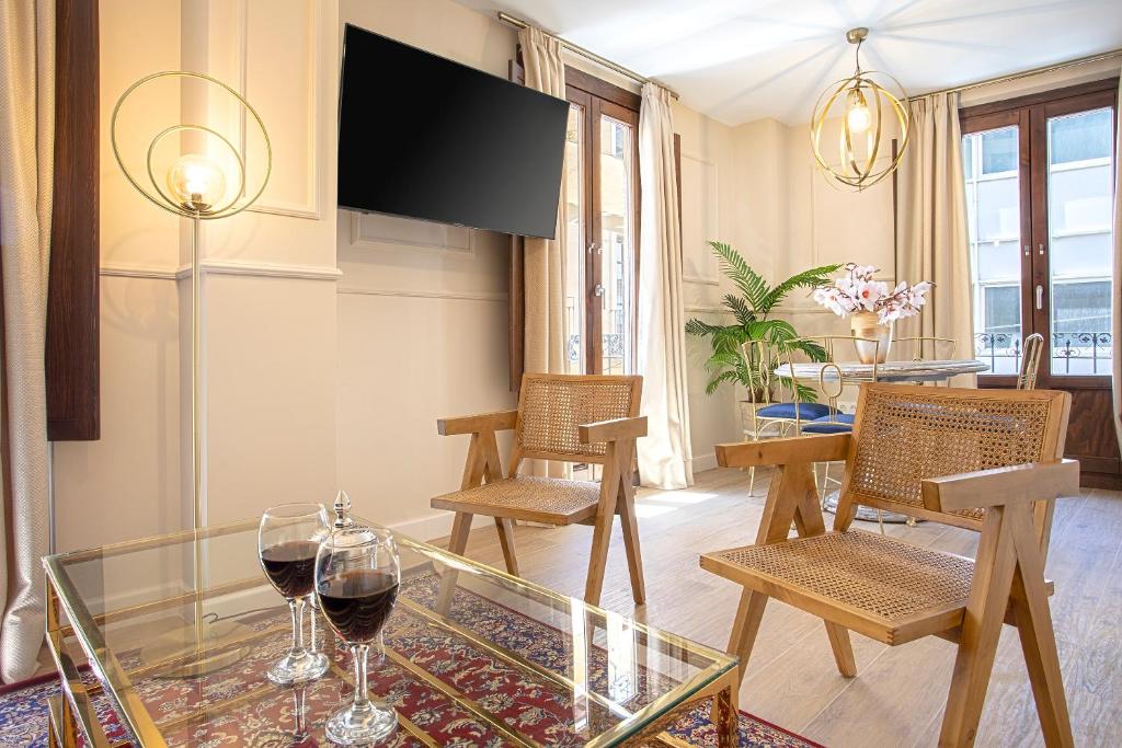 Genteel Home Mesones 8