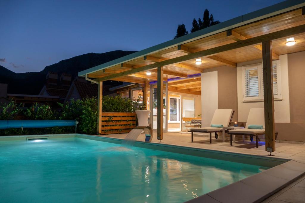 Panoramic Leisure Retreat 6