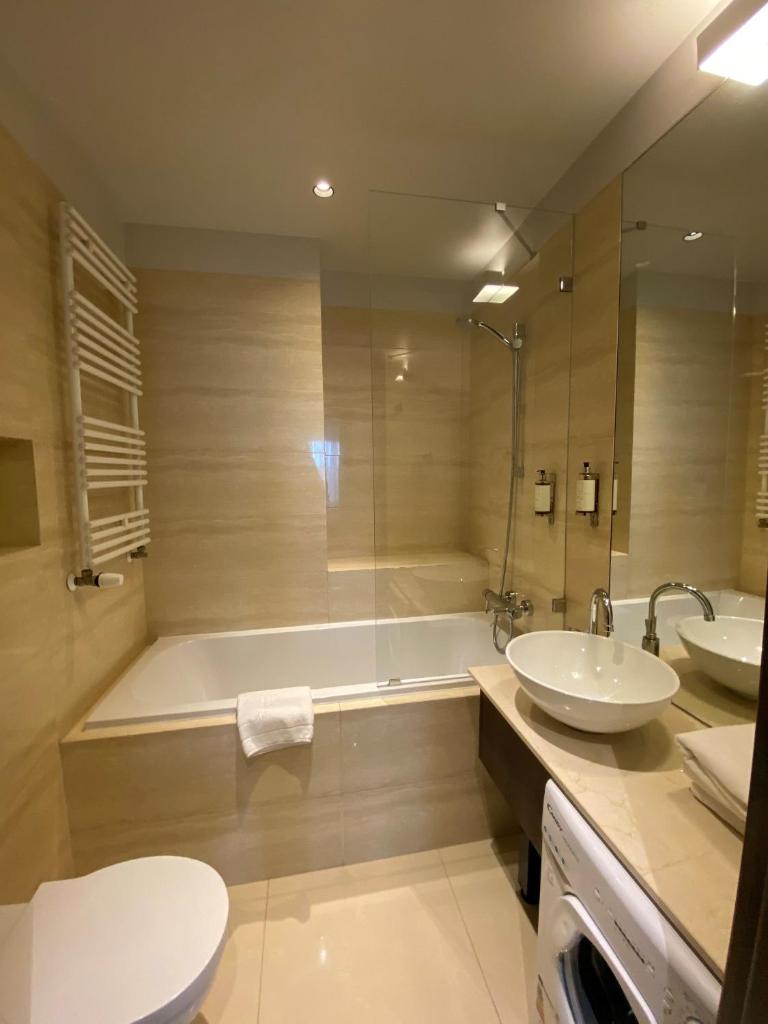 Platinum Residence 3