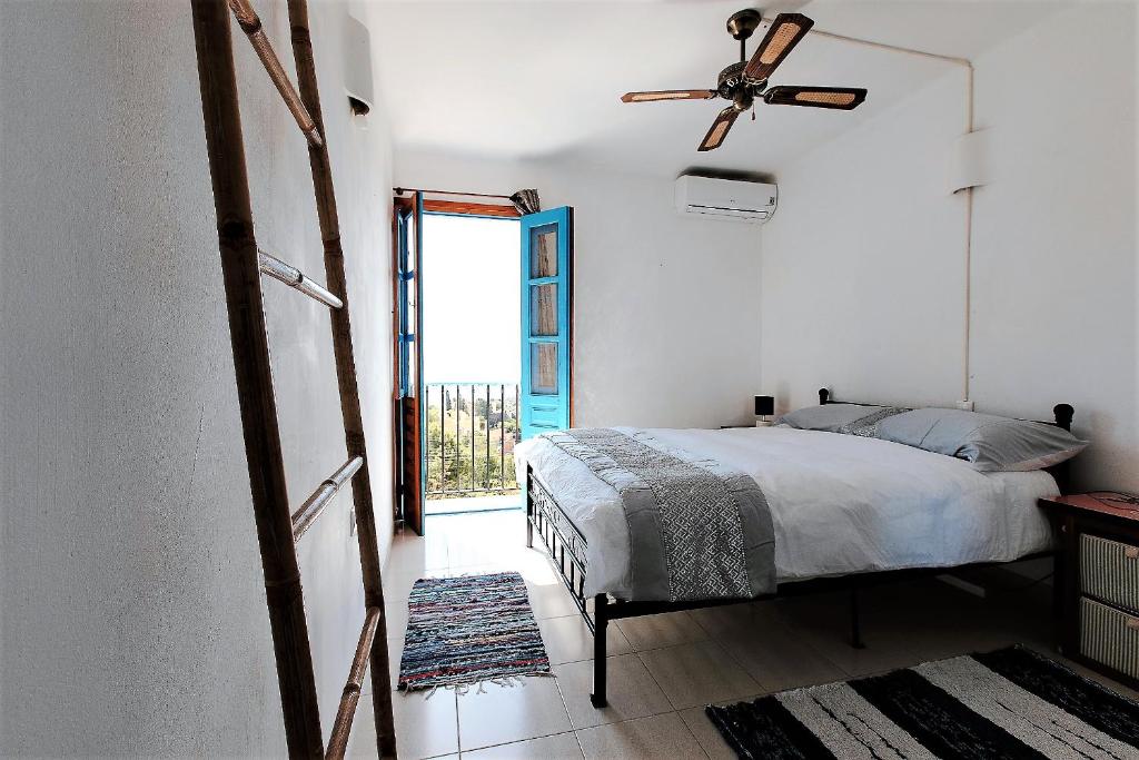 Casa Boo, House with Terrace, Amazing views and Private Shared Pool 7