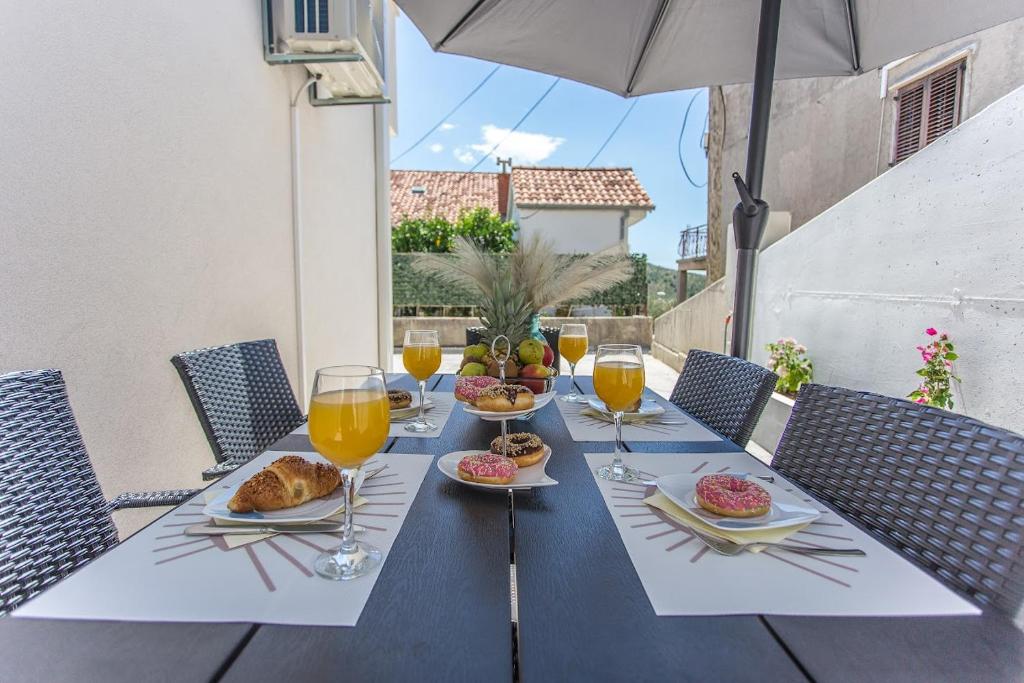 Holiday House Sea La Vie 1