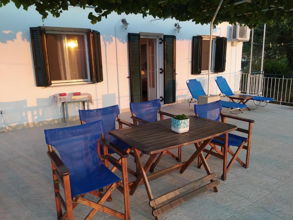 Captain's House 1