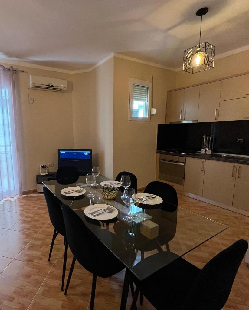 CC Apartment 8