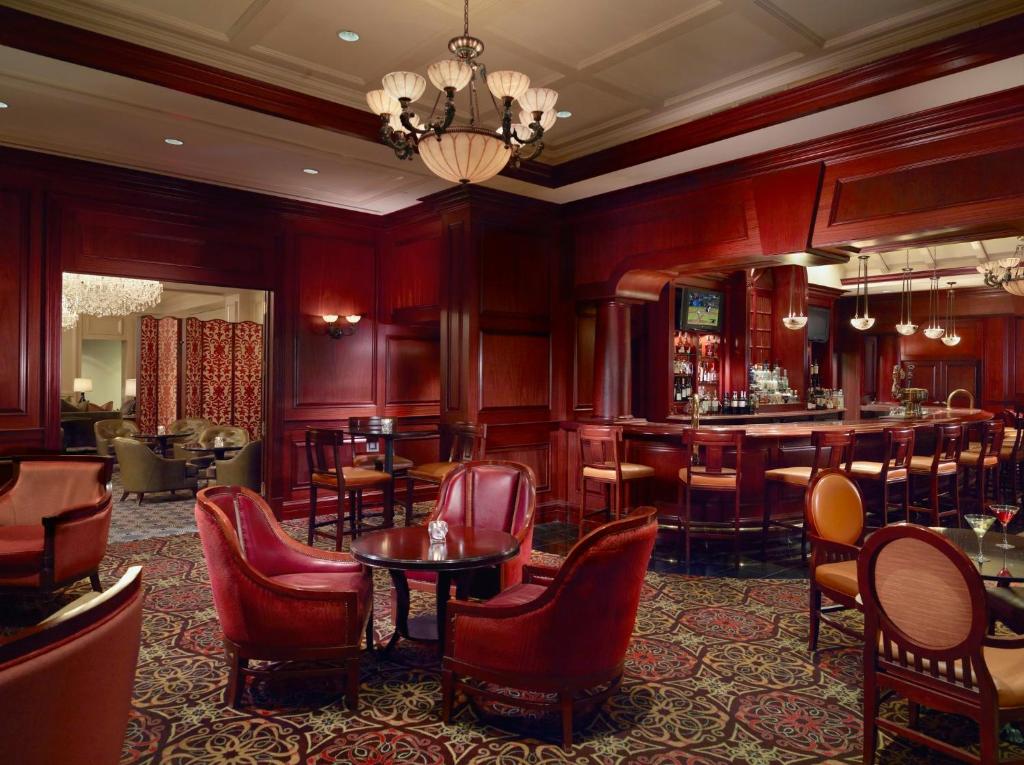 Omni Shoreham Hotel Image
