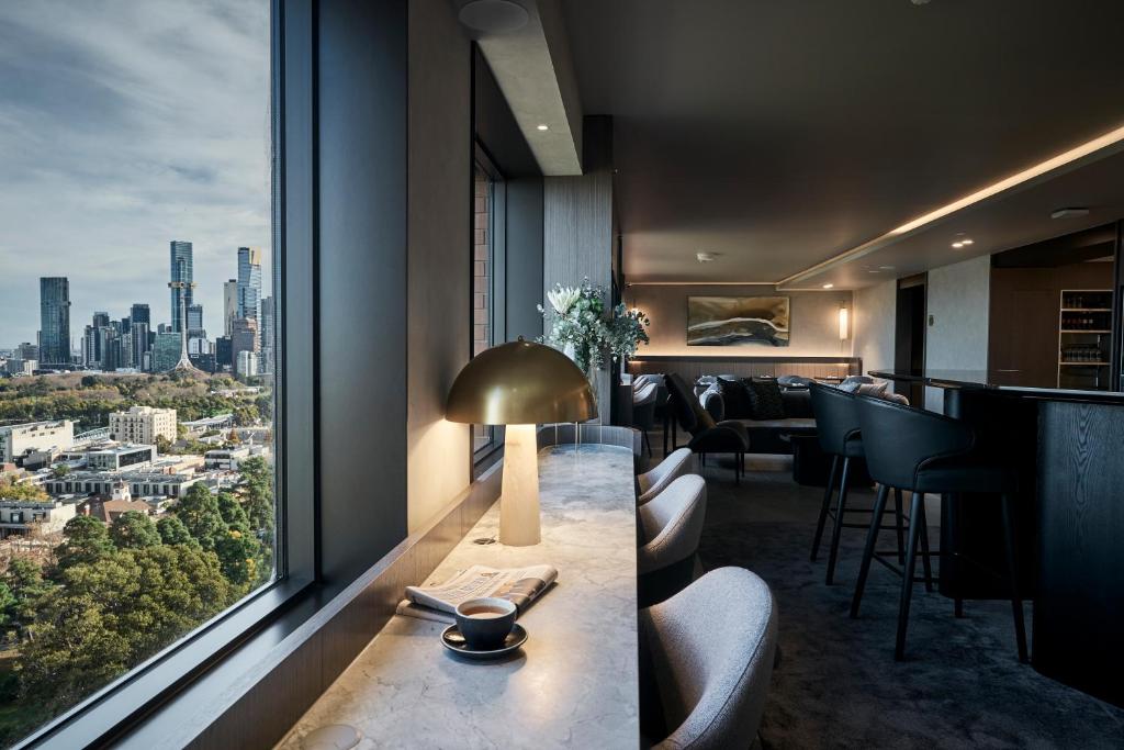 Pullman Melbourne On the Park Image
