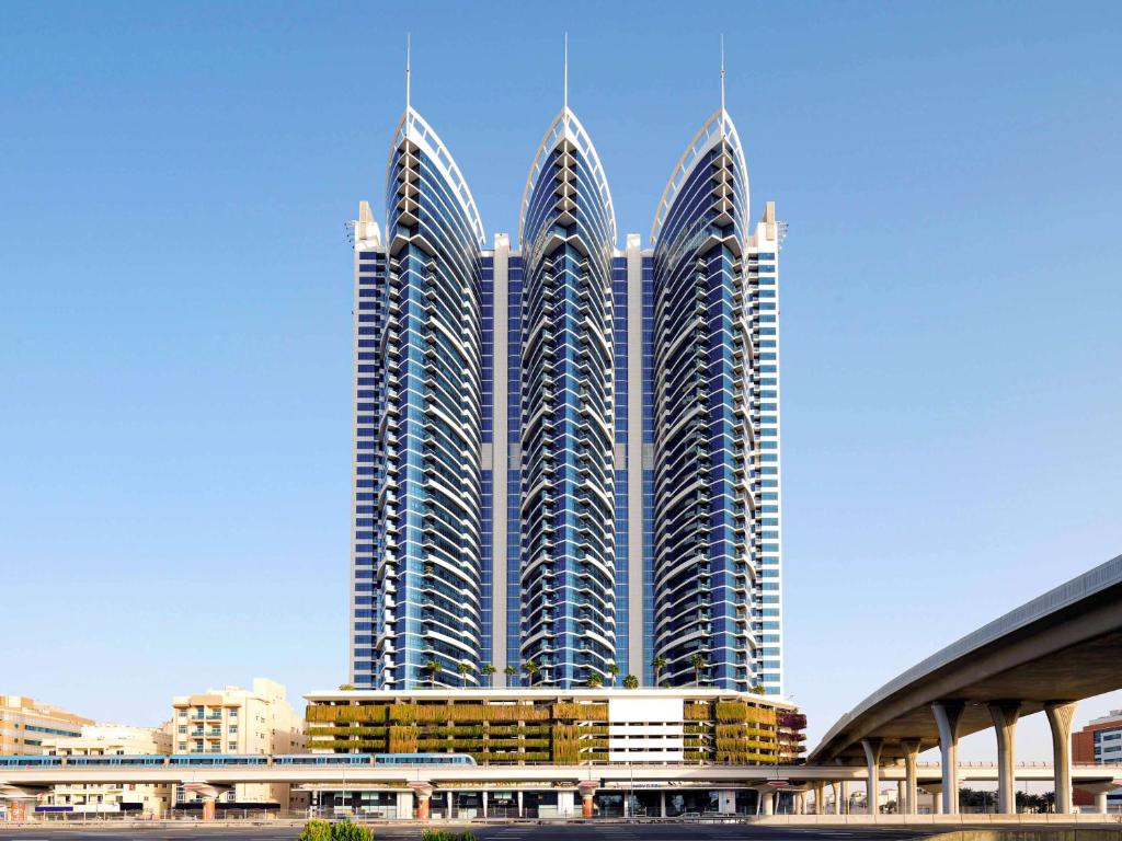Novotel Dubai Al Barsha Image