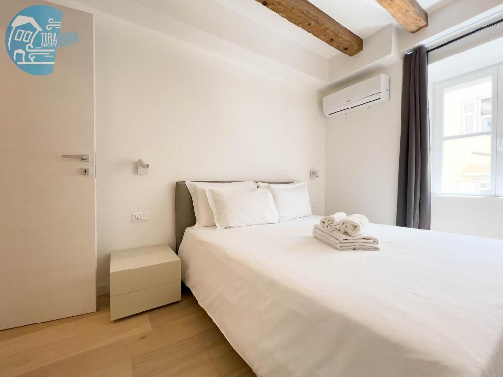 Cavana 10 Tirabora Short Rent, con parcheggio privato 7
