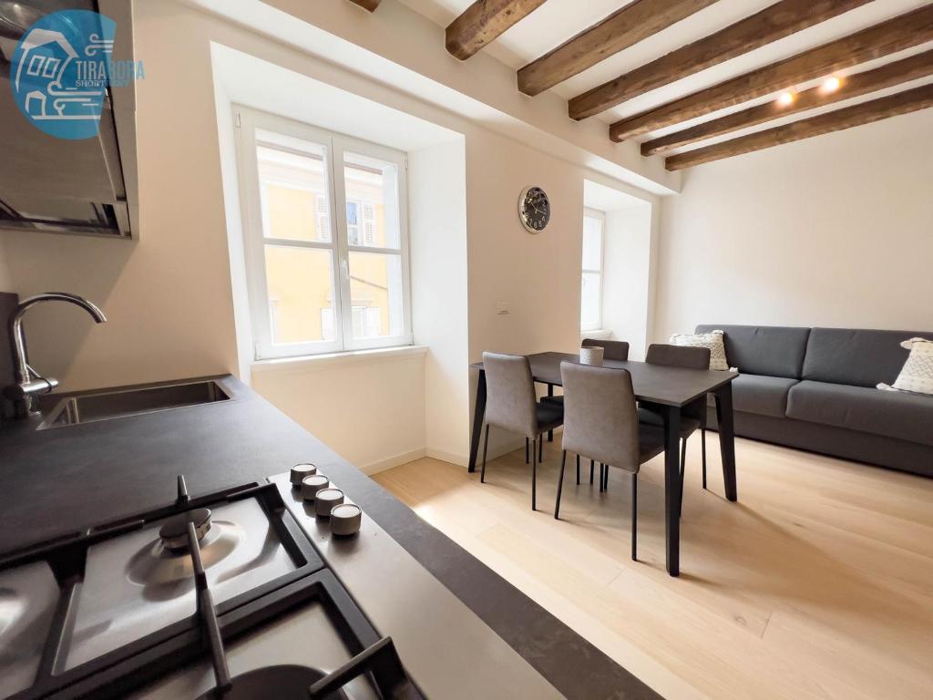 Cavana 10 Tirabora Short Rent, con parcheggio privato 4