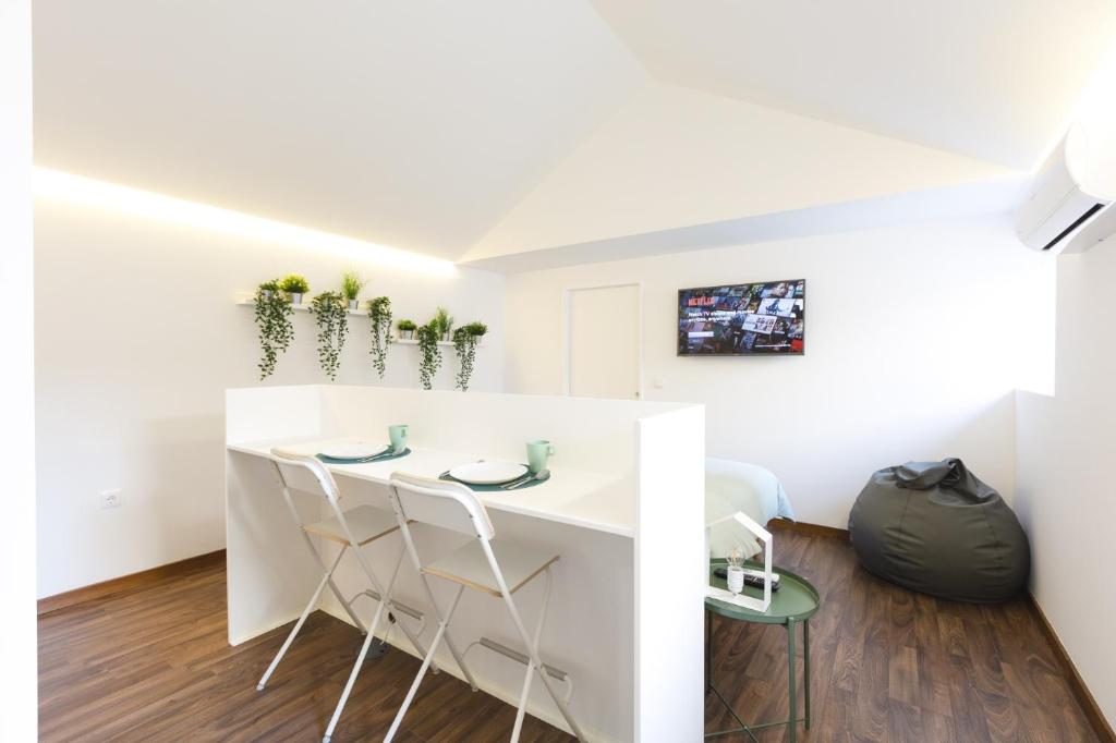 Alegria Cool House 5