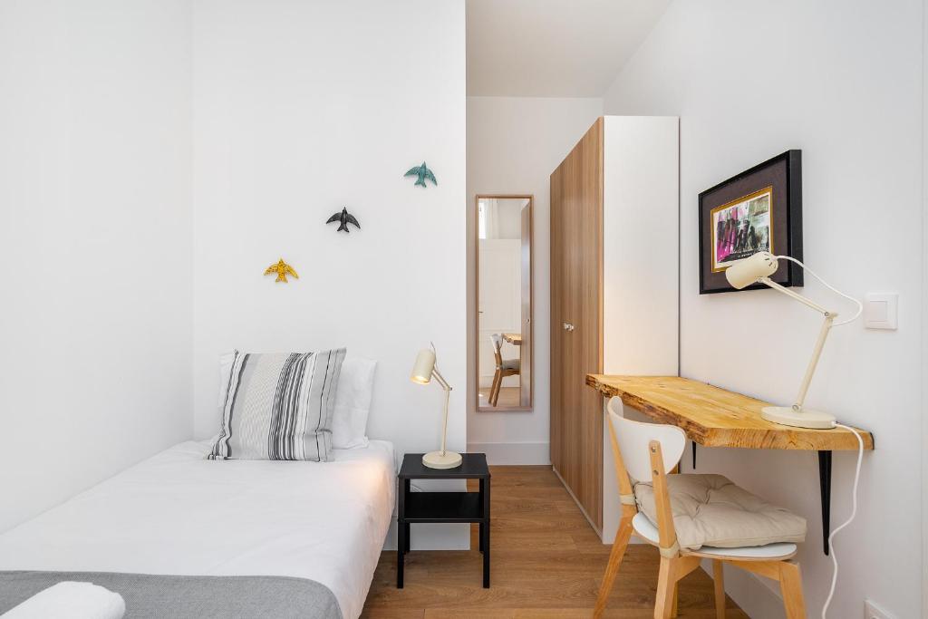 Modern Lisbon Apartments by Soulplaces 2