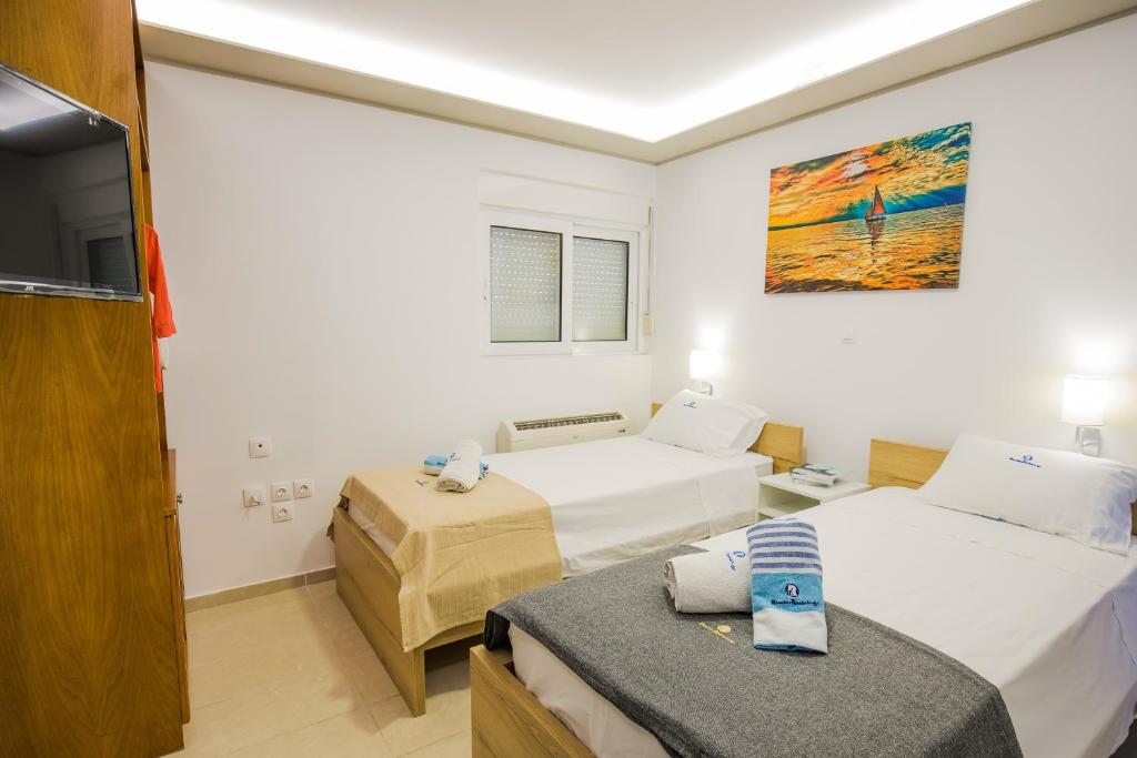 Rhodes City Center Suite 2