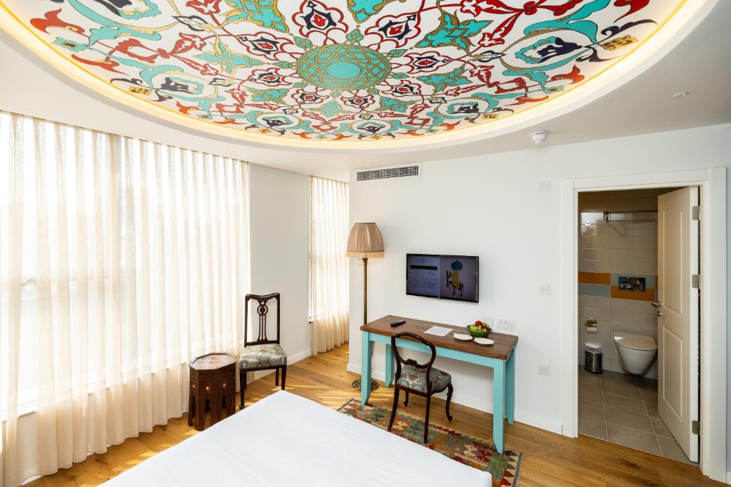 Limehouse Library Hotel Image