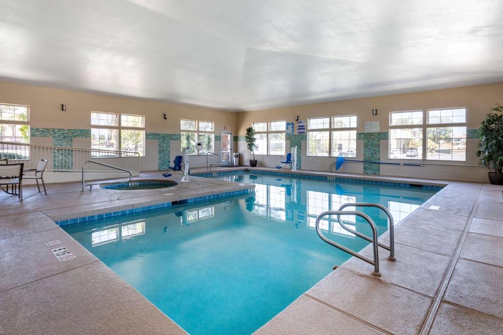 Best Western Plus Las Vegas West Image