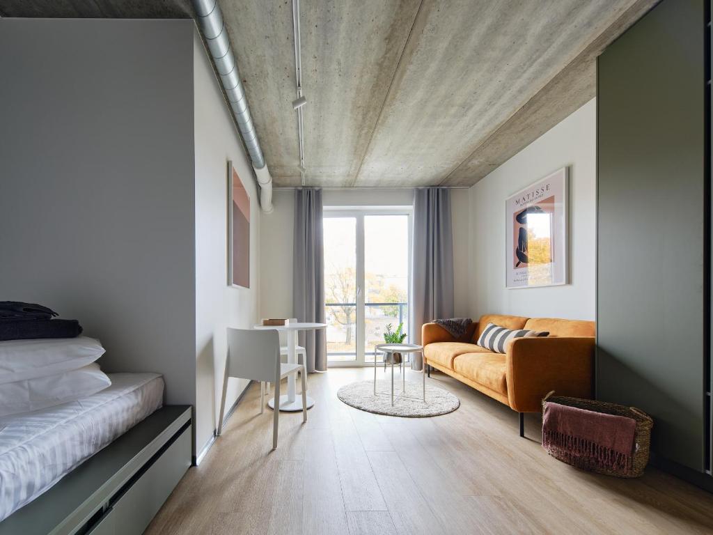 Campus House by Larsen 7