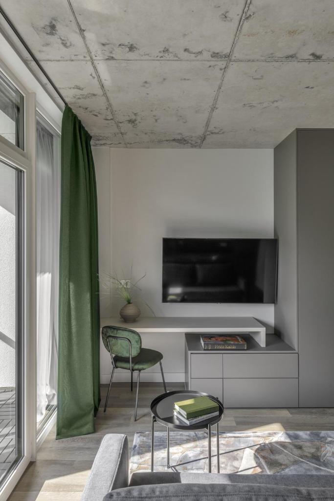 Urban Jungle Apartments by Reside Baltic 8