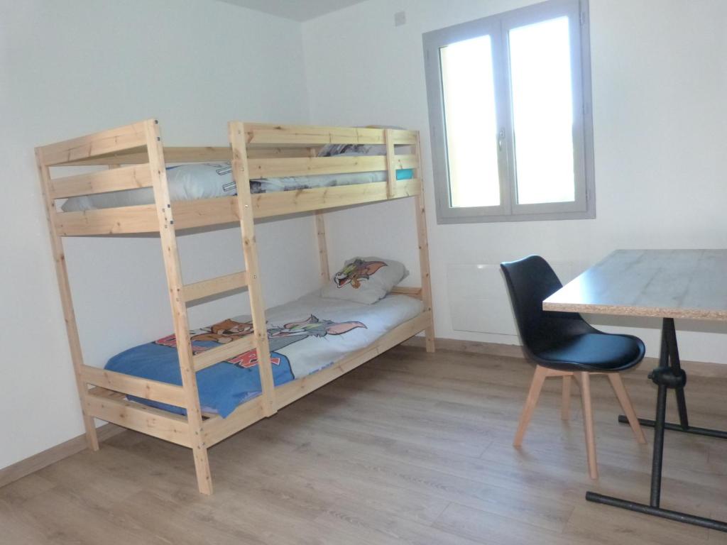 Lumineuse maison neuve, cosy,67m², 2 Chambres/6 couchages 1km Lac, 200m du bourg. Vue paisible, sur la nature 8