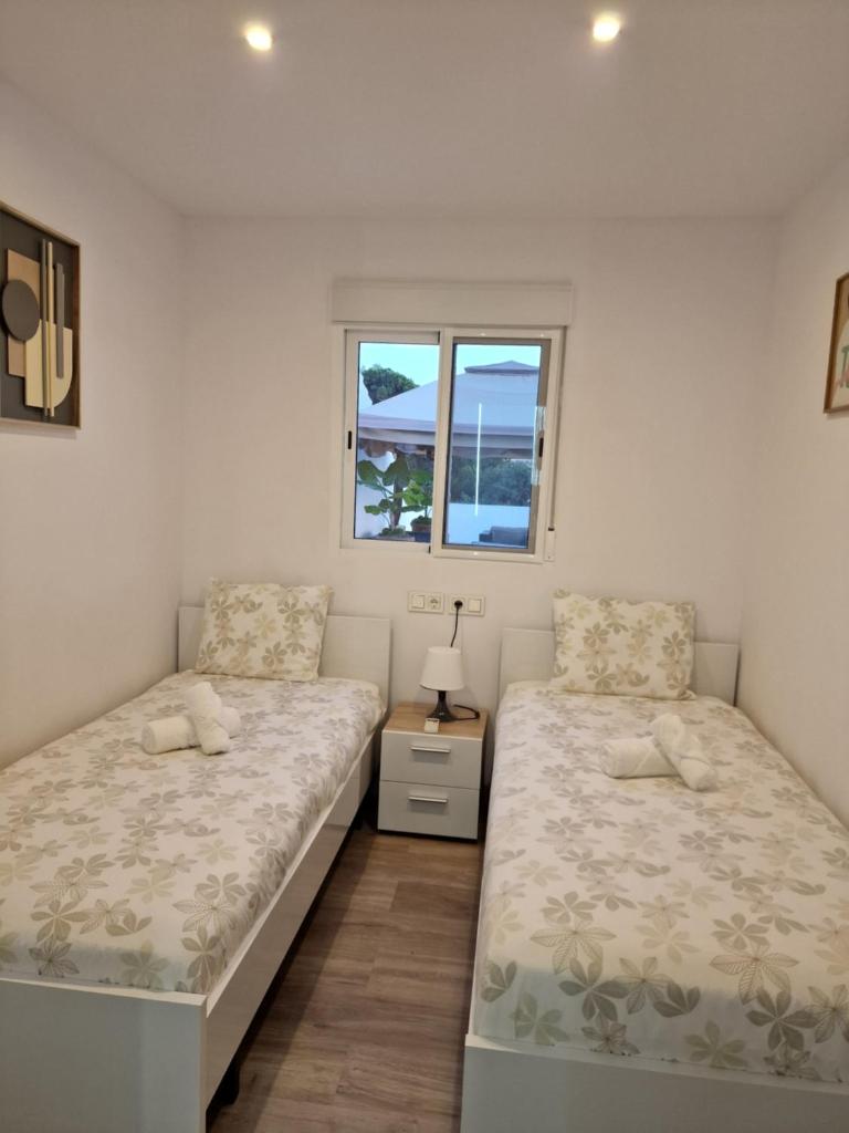 Elviria beach apartment in Marbella 8