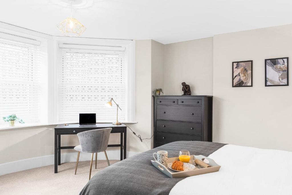 Stunning 2 bedroom apartment in fantastic location 5