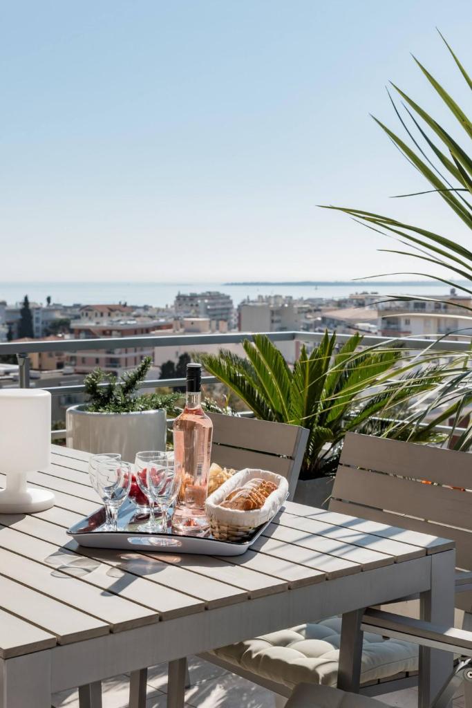 Antibes Juan