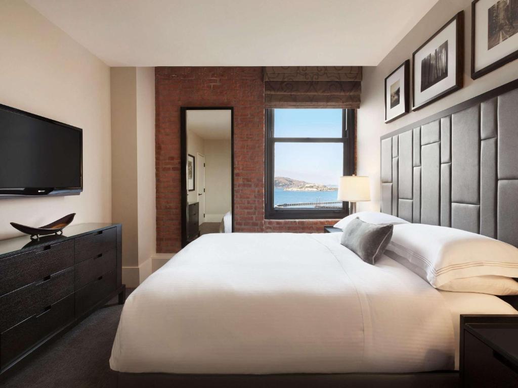 The Fairmont Heritage Place Ghirardelli Square Image