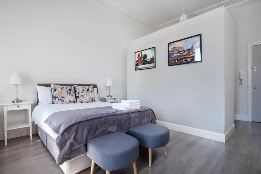 Modern Studio Apartment in prime central location 6