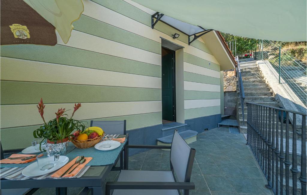 Nice Home In Avegno With House Sea View 7