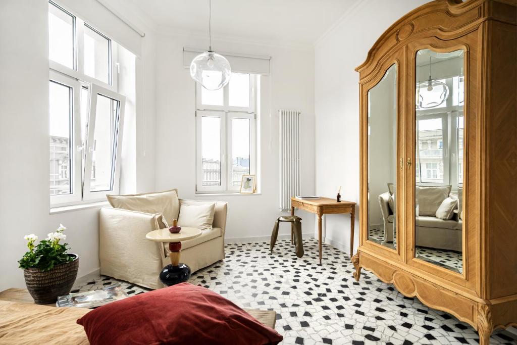 GRYF APARTMENTS - private parking included 1