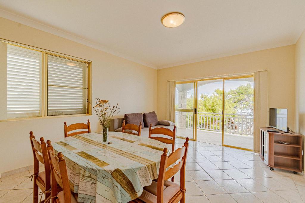 Apartments by the sea Prigradica, Korcula - 14341 4