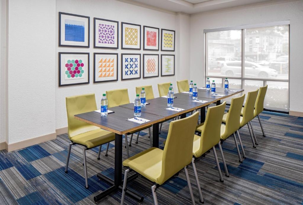 Holiday Inn Express New Orleans Downtown, an IHG Hotel Image