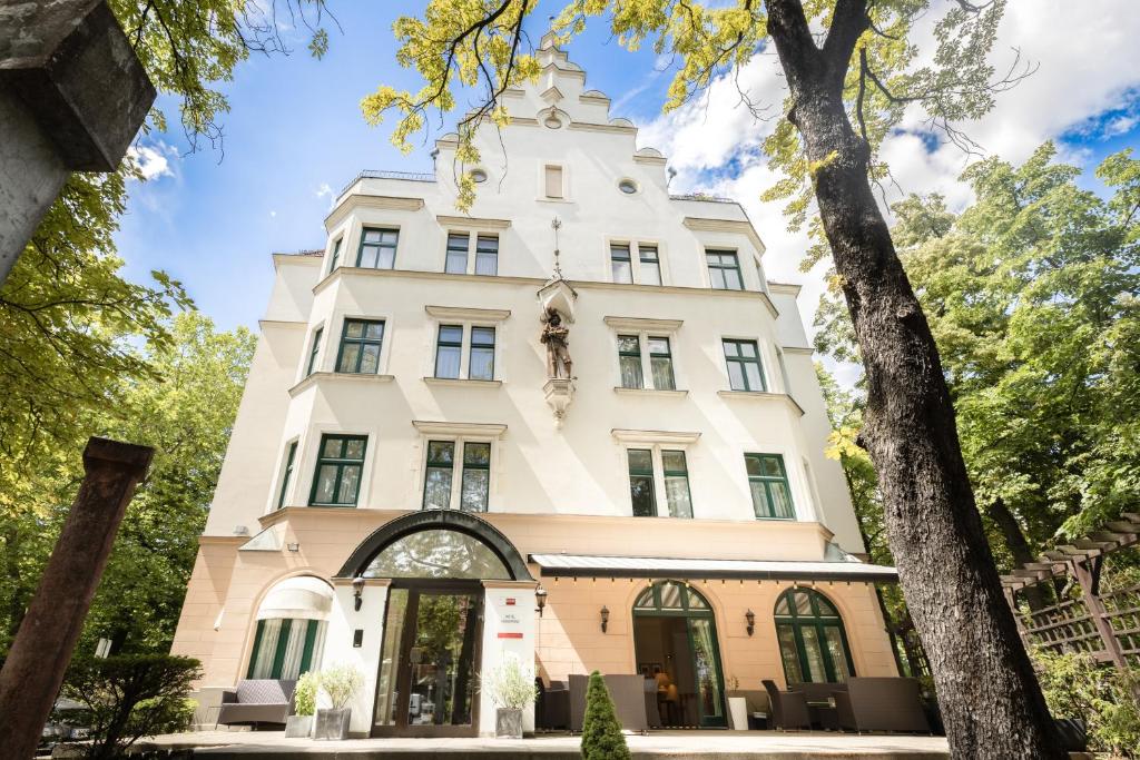 Hotel Kronprinz Berlin Image