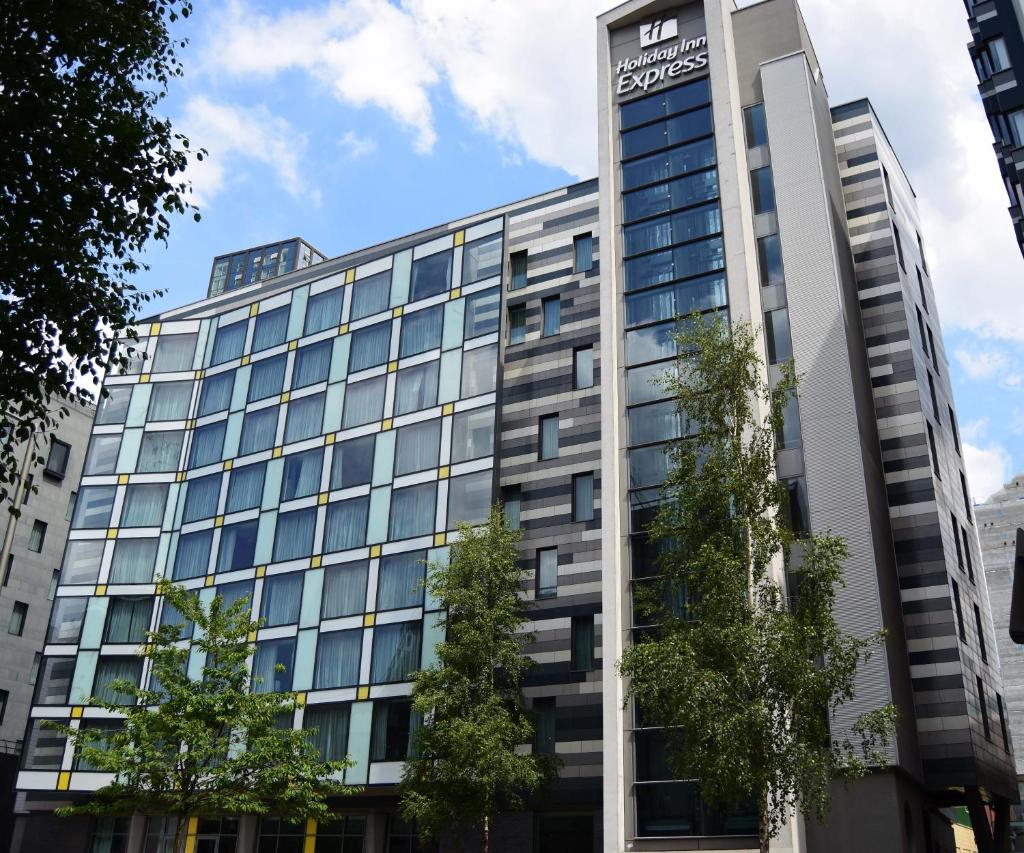 Holiday Inn Express Manchester City Centre Arena, an IHG Hotel Image