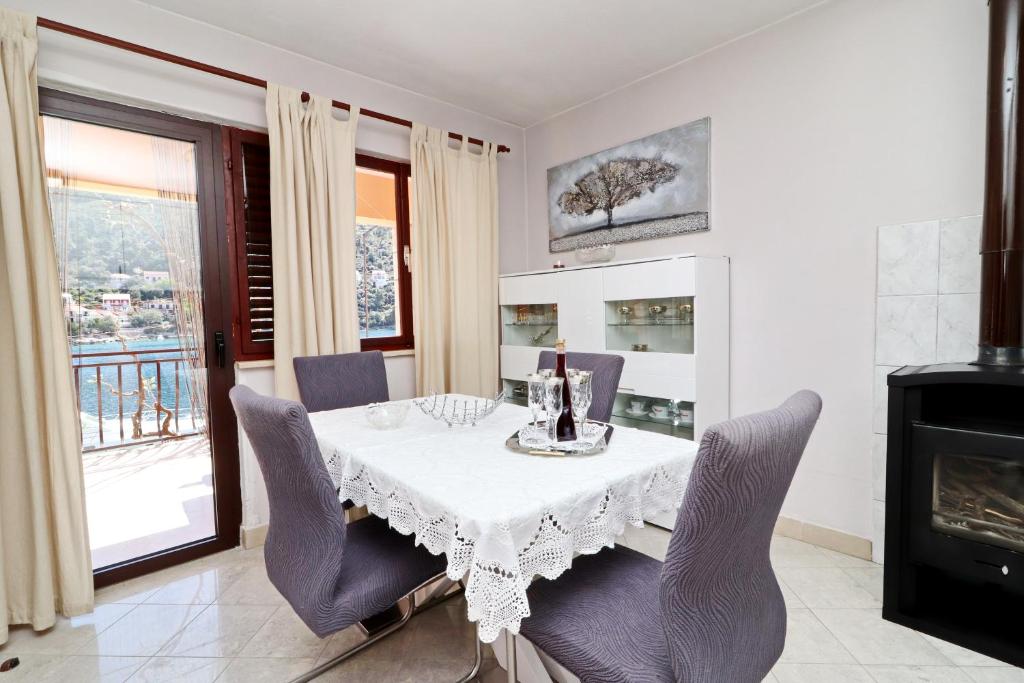 Apartments by the sea Brna, Korcula - 4463 4
