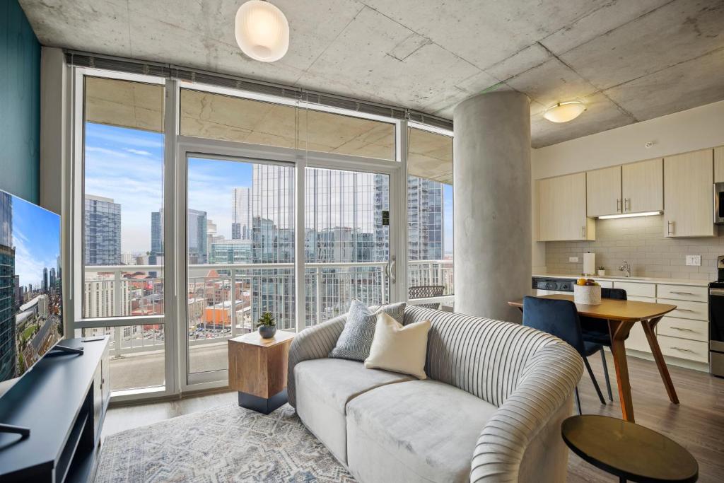 Placemakr Premier SoBro Image