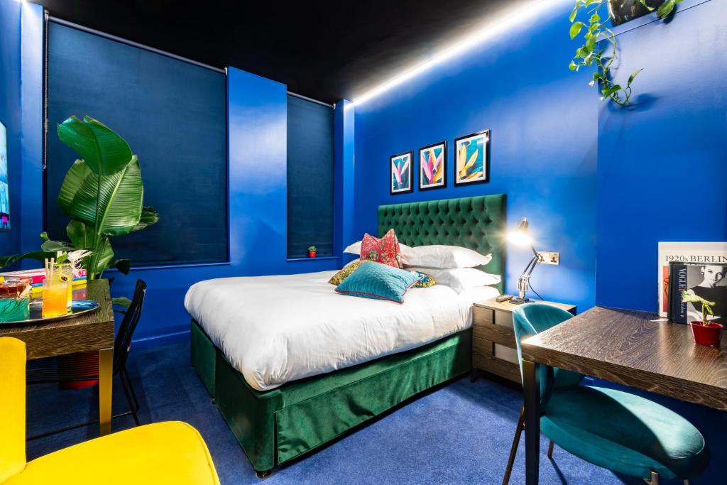 Hux Hotel, Kensington Image
