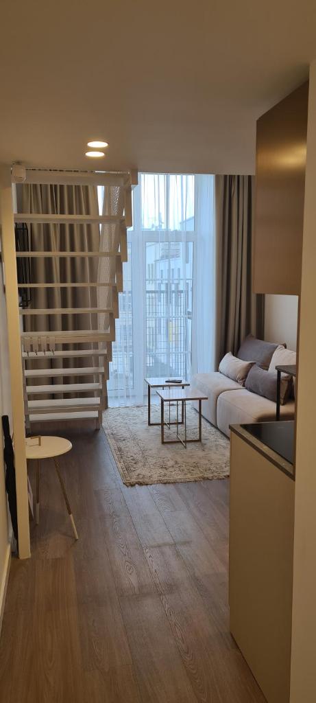 Stay in Kaunas & Radio City 2