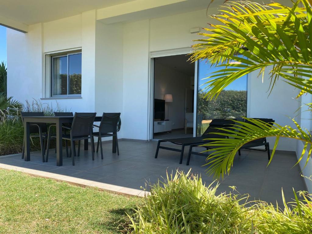 Albufeira Malpique Beach Apartment 7