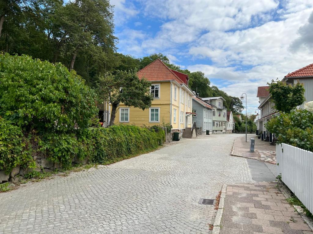 Kungälvs first pharmacy, built in 1777 4
