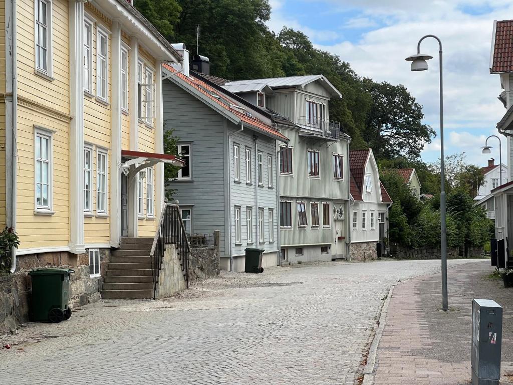 Kungälvs first pharmacy, built in 1777 3