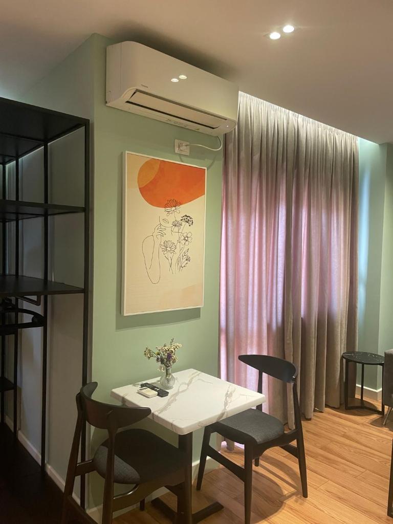 Tirana Apartments 8