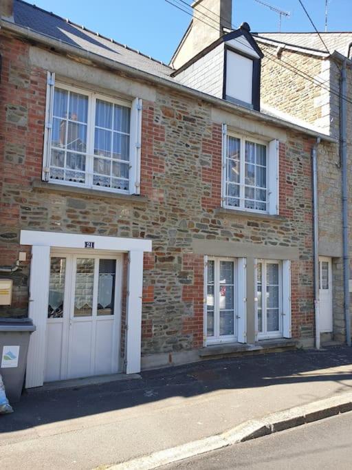 Maison de ville située à 8 kms du Mont St Michel 6