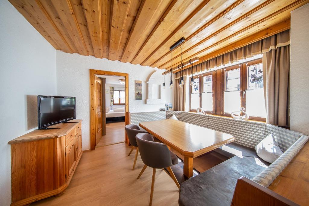 Appartements Sonnenstein Sölden, close to lift & centre 5